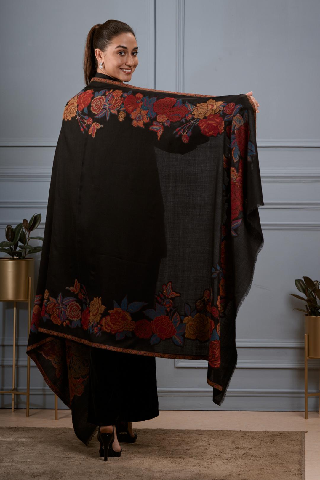 Shawl Women's Border Floral Fine Wool Kaani Shawl