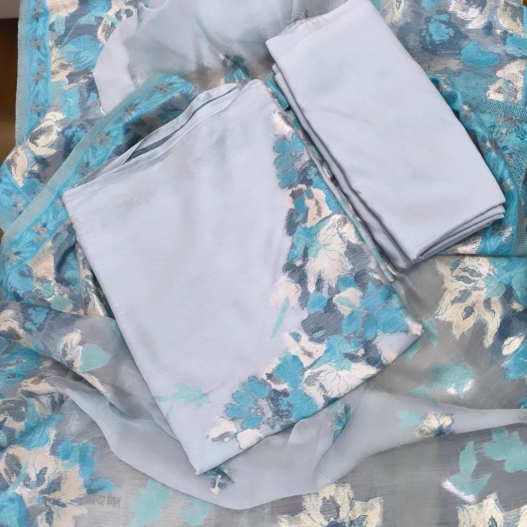 Premium Quality pure silk Branded 3 pics unstitched suit with Kani weaving._