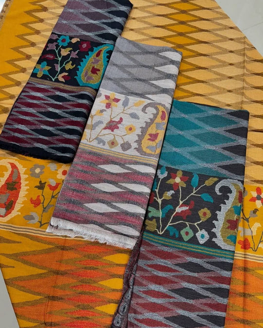 Premium Quality ultra Fine 120 Count ikkat Design Kani weaving palla Stoles