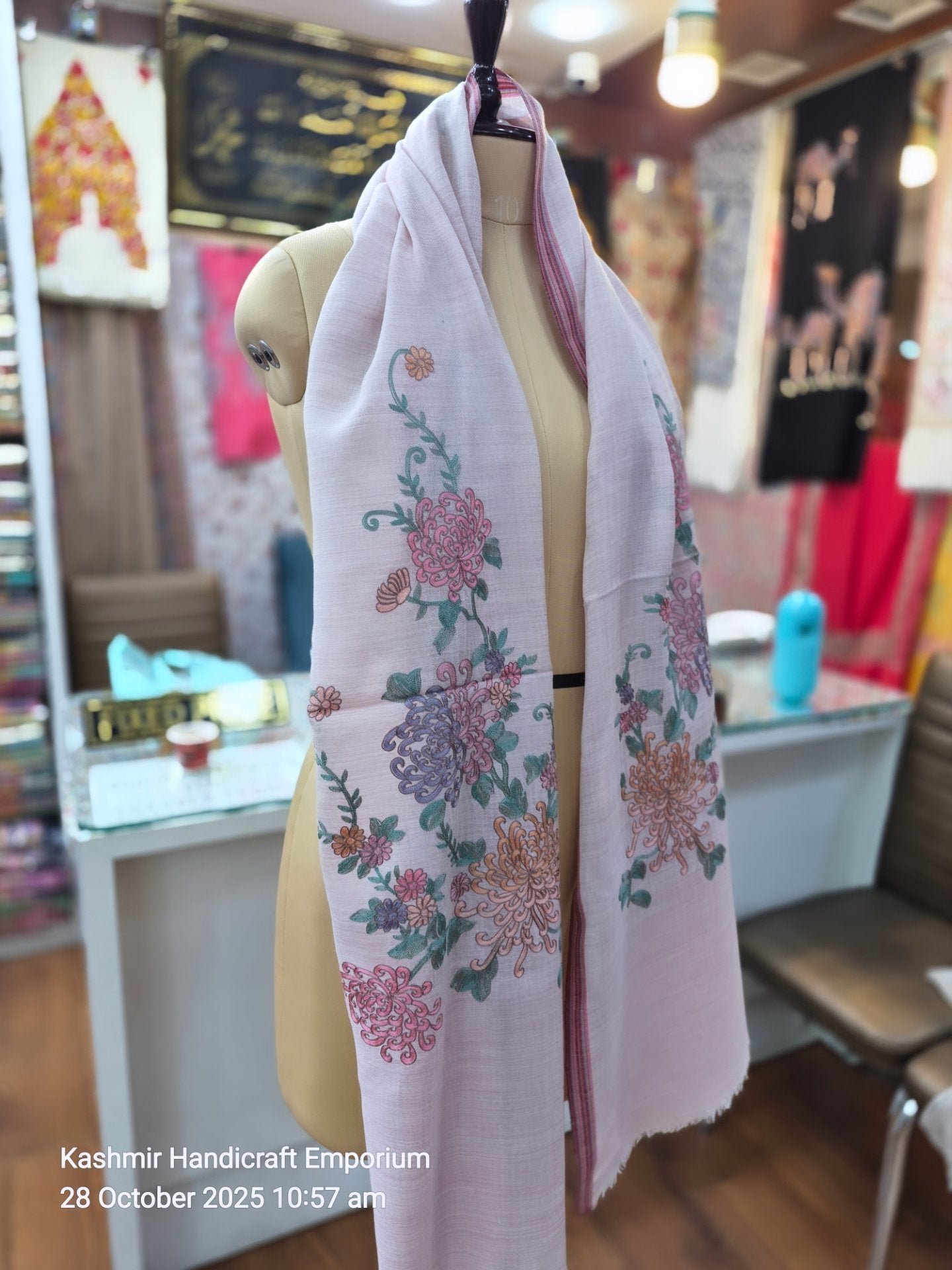LIGHT PINK STOLE DESIGNER